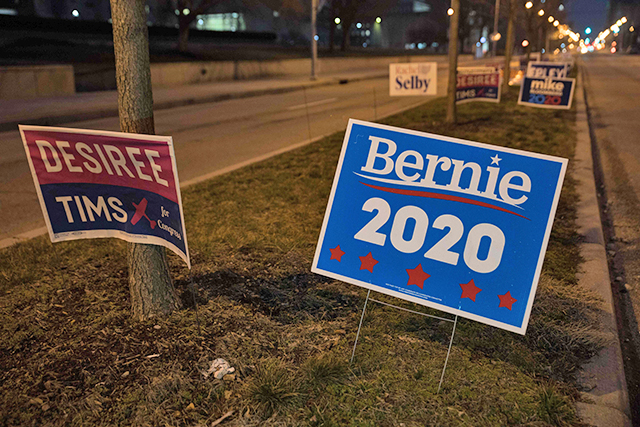 A Bernie 2020 sign stands outside of the Board of Election office on Tuesday in Dayton, Ohio after the Ohio Primaries were cancelled (AFP photo)